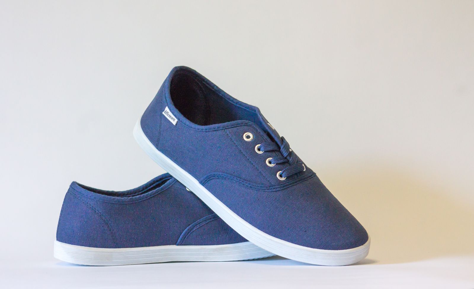 The Work-Shoe Checklist That Starts With the Walk Home
