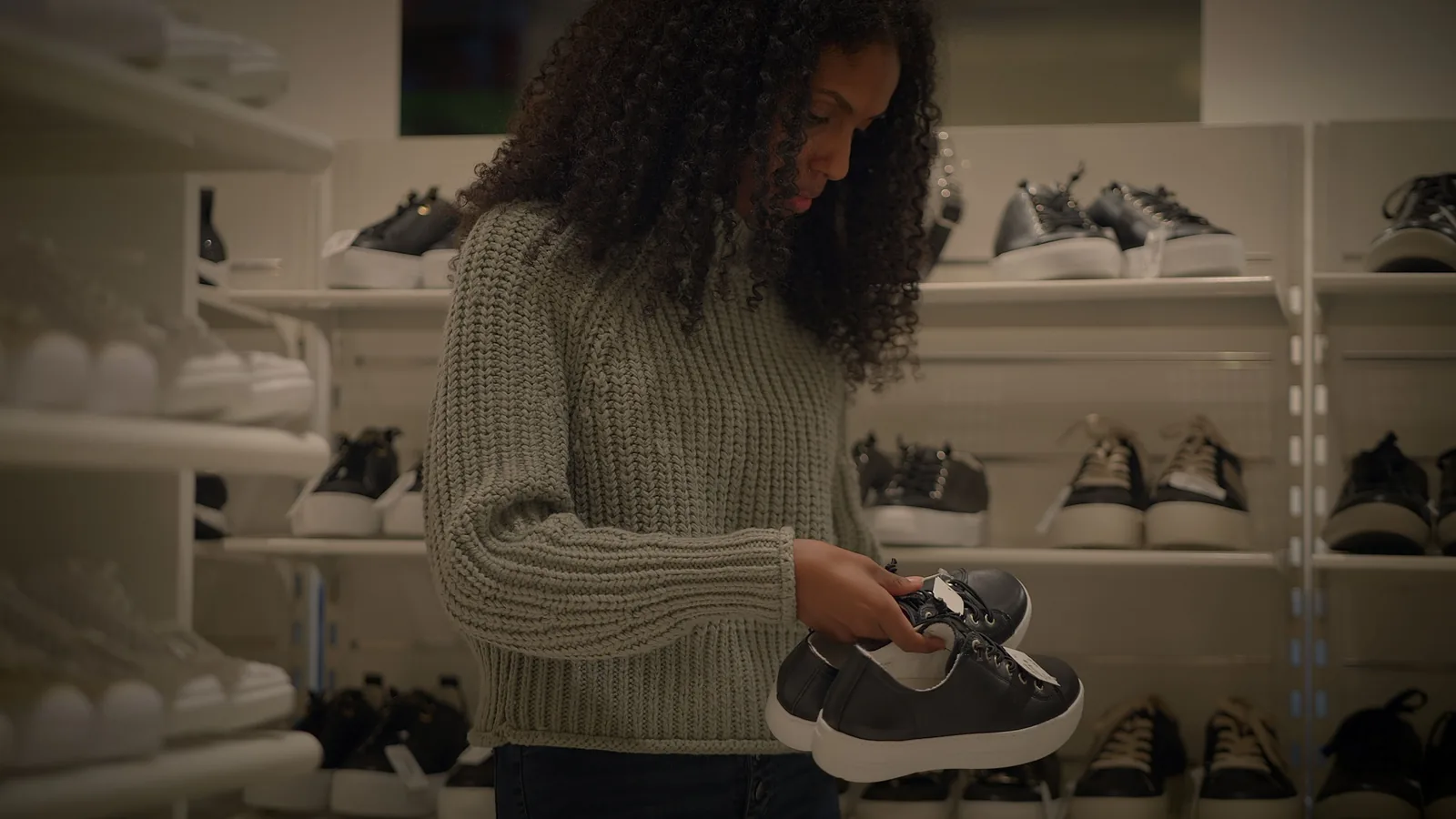 How To Plan Choosing Everyday Sneakers For Walking And Errands cover image